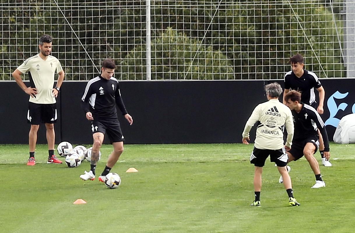 Santi Mina ya entrena de nuevo en Afouteza