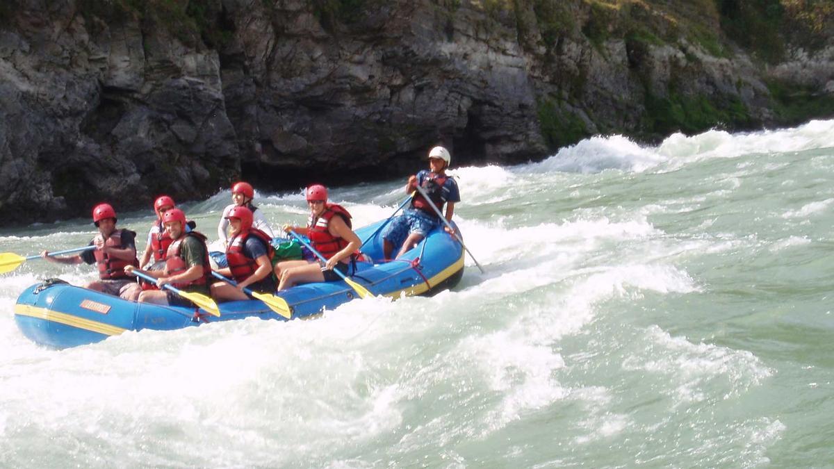 Rafting en el río Arun