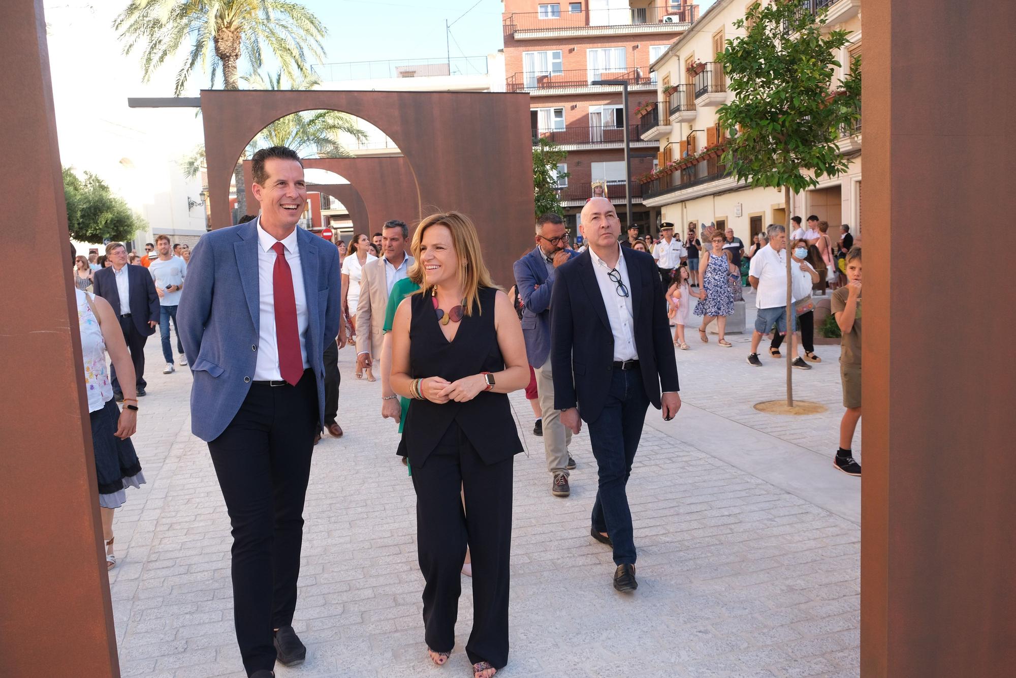 Así ha sido el acto de inaguración de la nueva Plaza de Arriba de Elda