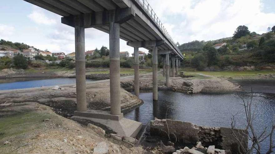 Embalse de Eiras, en Fornelos de Montes, en octubre de 2018. // Ricardo Grobas