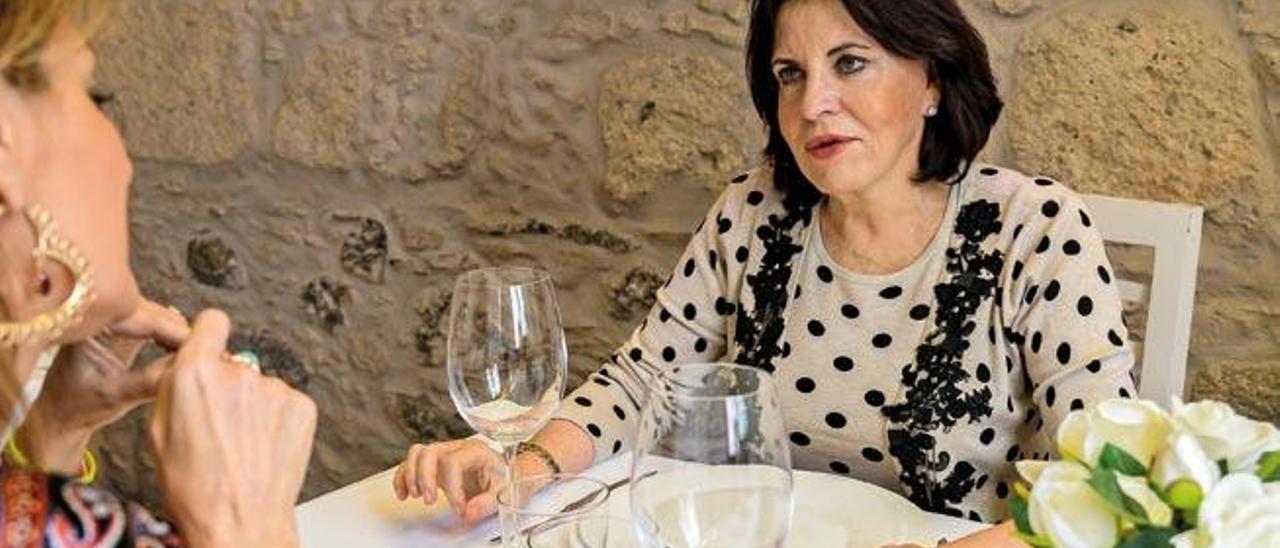 María Eugenia Márquez y Luz Cappa durante su encuentro en el restaurante Kano 31.