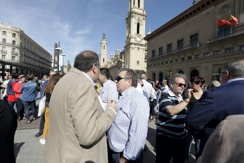 Concentración para protestar por la inseguridad en la calle Pignatelli