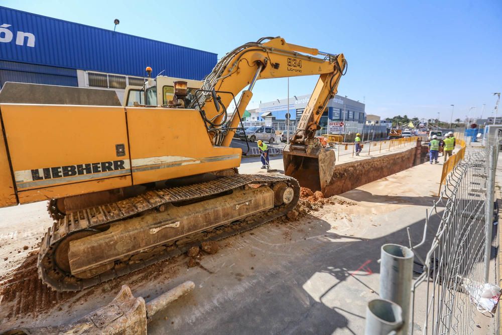 Agamed va a invertir 250.000 euros en obras para minimizar las inundaciones que se producen cada vez que llueve en la Avenida de Cortes Valencianas