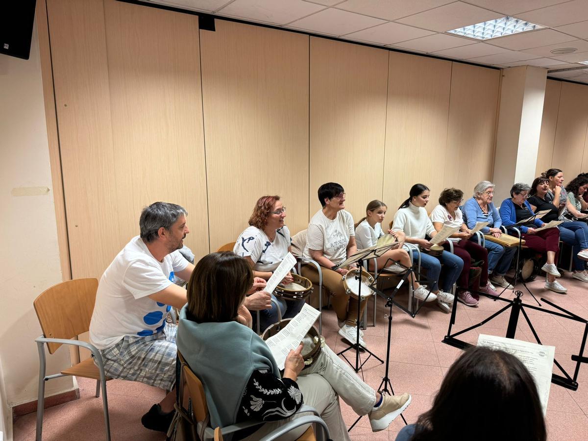 Una de las clases del curso de Extensión de la Asturiania