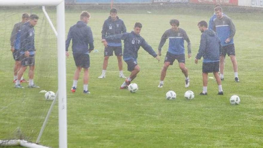 Los jugadores del Marino, en un entrenamiento.