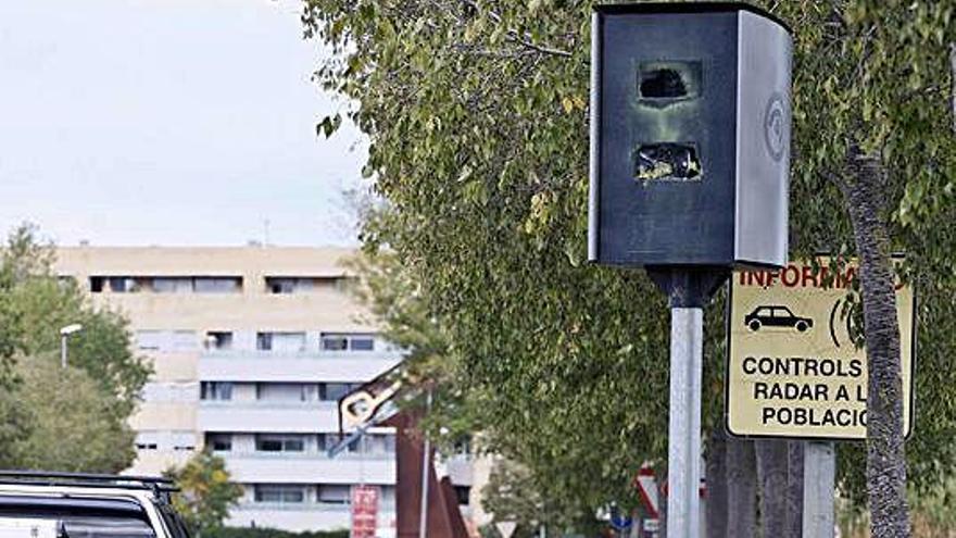 Vandalisme Pintura contra un radar a Salt