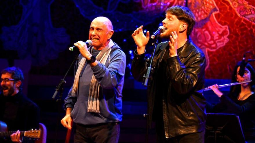 Un 'Gener de 1976' emotiu i majestuós, beneït per Lluís Llach