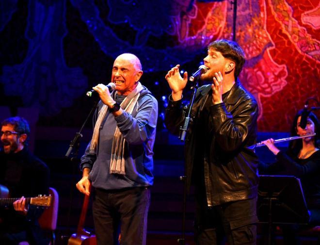 Un ‘Gener de 1976’ emotiu i majestuós, beneït per Lluís Llach