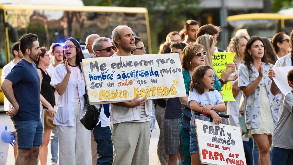 Protesta de médicos este miércoles en Murcia.