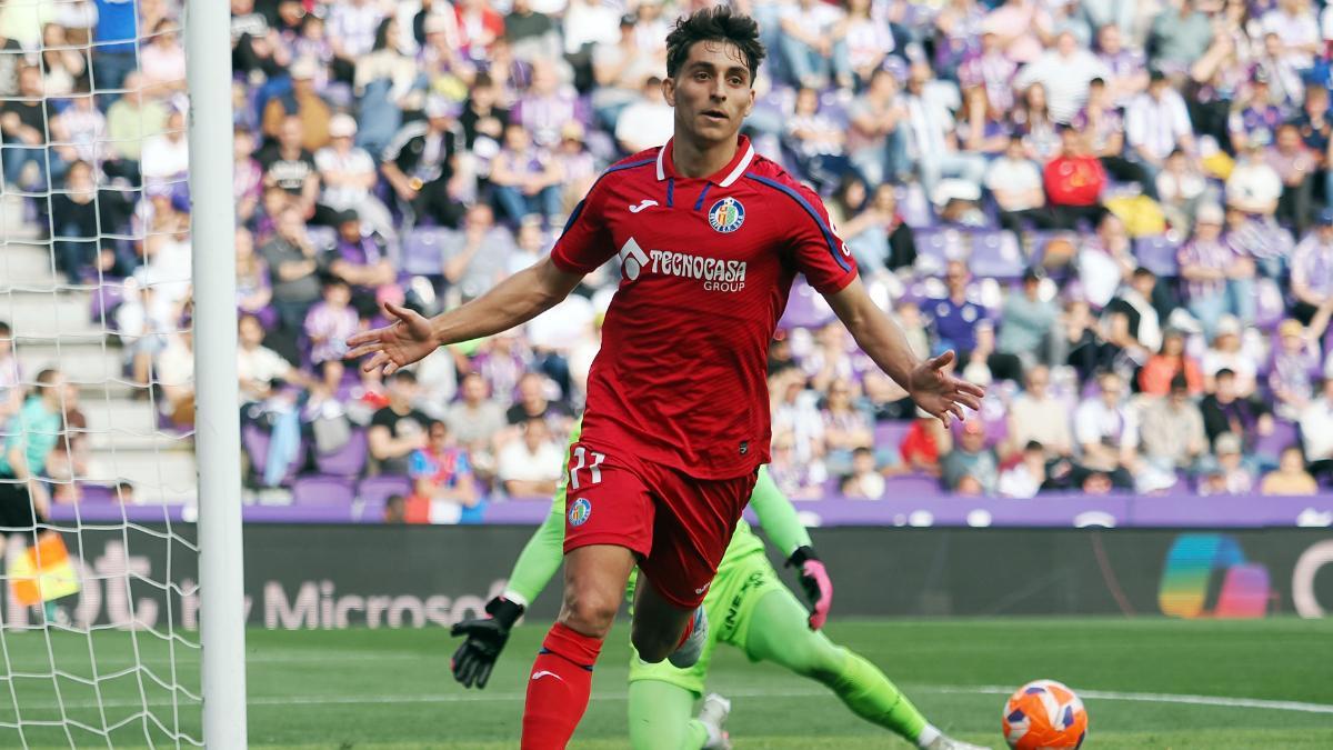 Ramón Terrats celebra el segundo gol conseguido ante el Valladolid