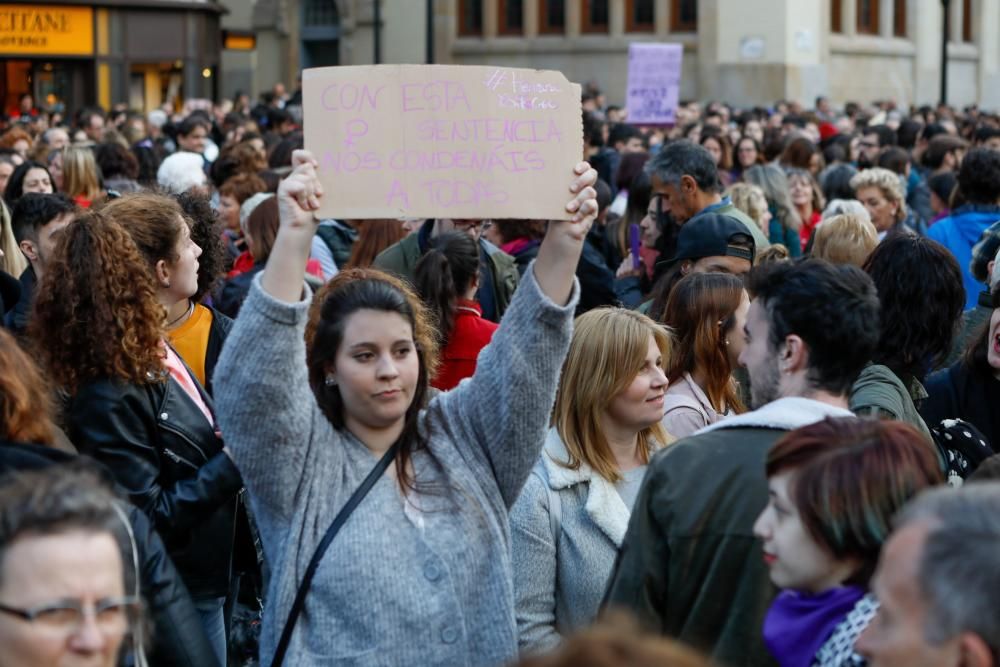 Manifestación por la condena a los integrantes de "La Manada" en Gijón.