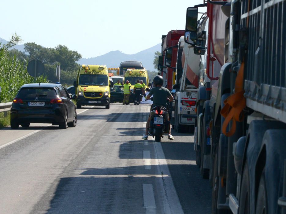 Accident de trànsit amb dos ferits a l''N-260 a Fi