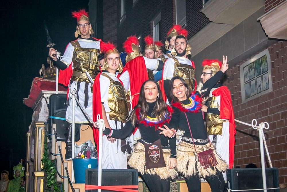 Muro se viste de color con su tradicional carnaval