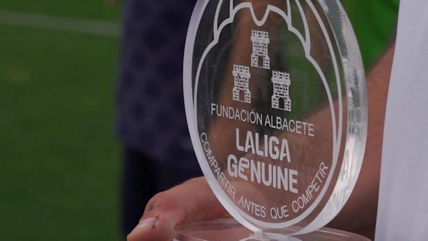 Los entrenadores de LaLiga Genuine tienen claro lo que es más importante: "Trabajamos bajo el lema de que somos una familia"