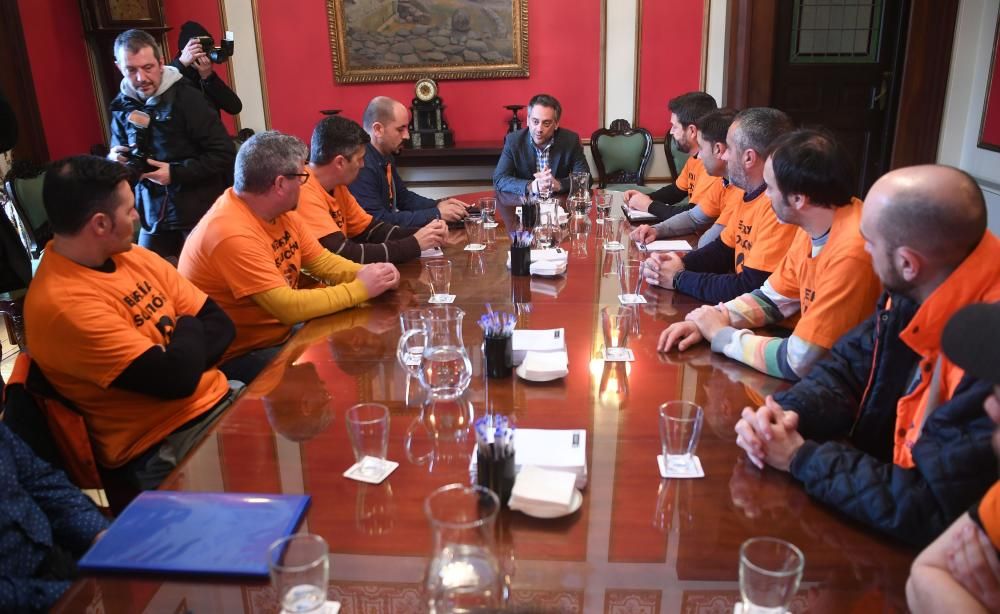 Reunión del comité de empresa de Alcoa con el alcalde