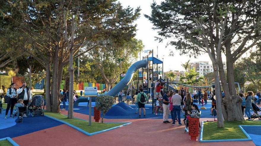 Nerja inaugura el nuevo parque infantil Verano Azul