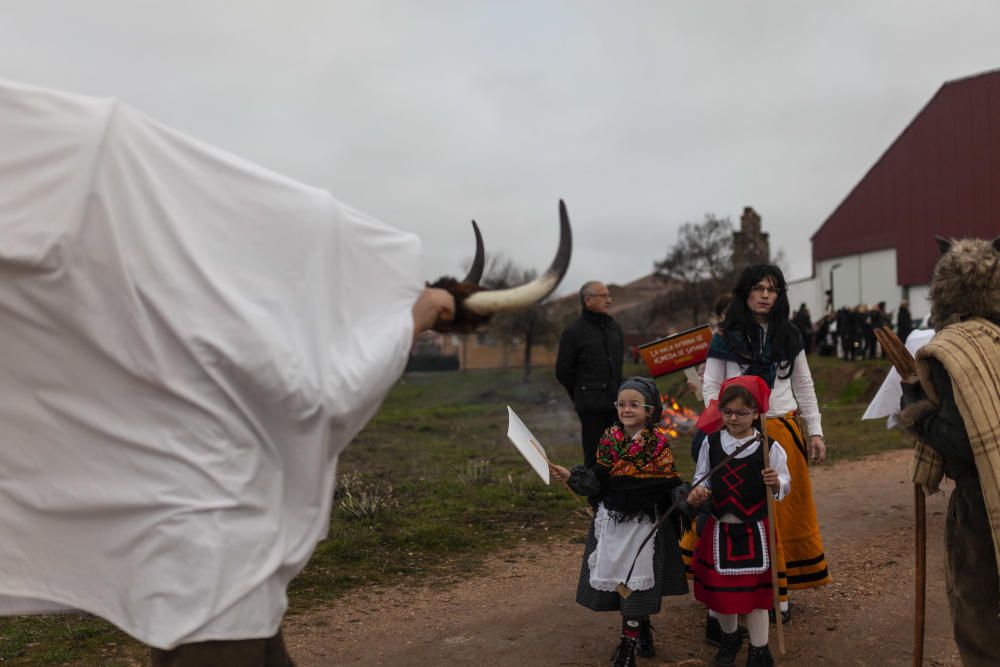 Magosto y mascaradas en Montamarta.