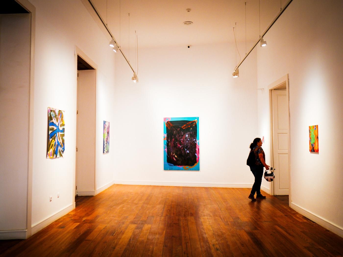 Exposicion en la Casa de la Cultura de Arrecife del artista JUIN