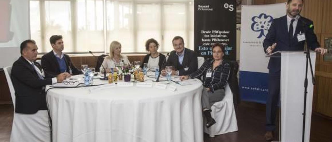 Un momento de la mesa redonda que organizó ayer Aefa.