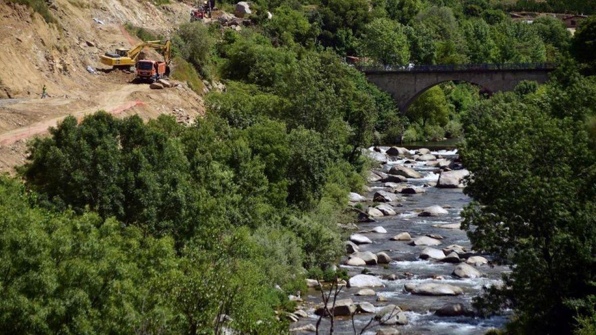 Agua cristalina que discurre por las poblaciones extremeñas.