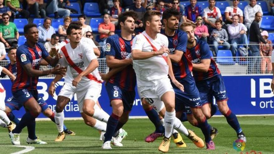El Huesca a alejarse de la zona de descenso contra el Valladolid