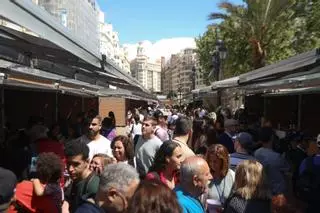 Feria de Empleo en la plaza del Ayuntamiento
