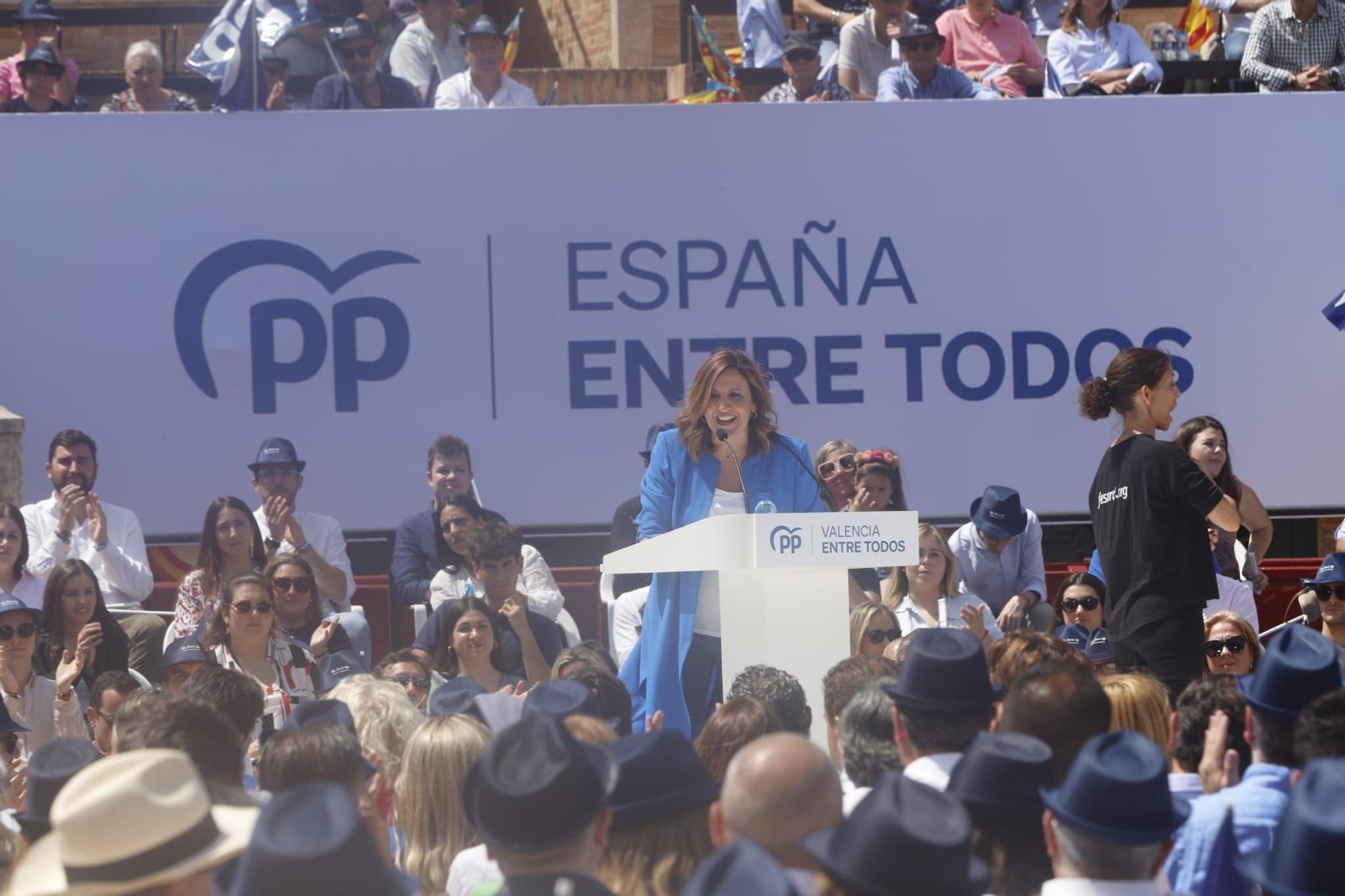 Mitin central del PPCV en la Plaza de Toros de València