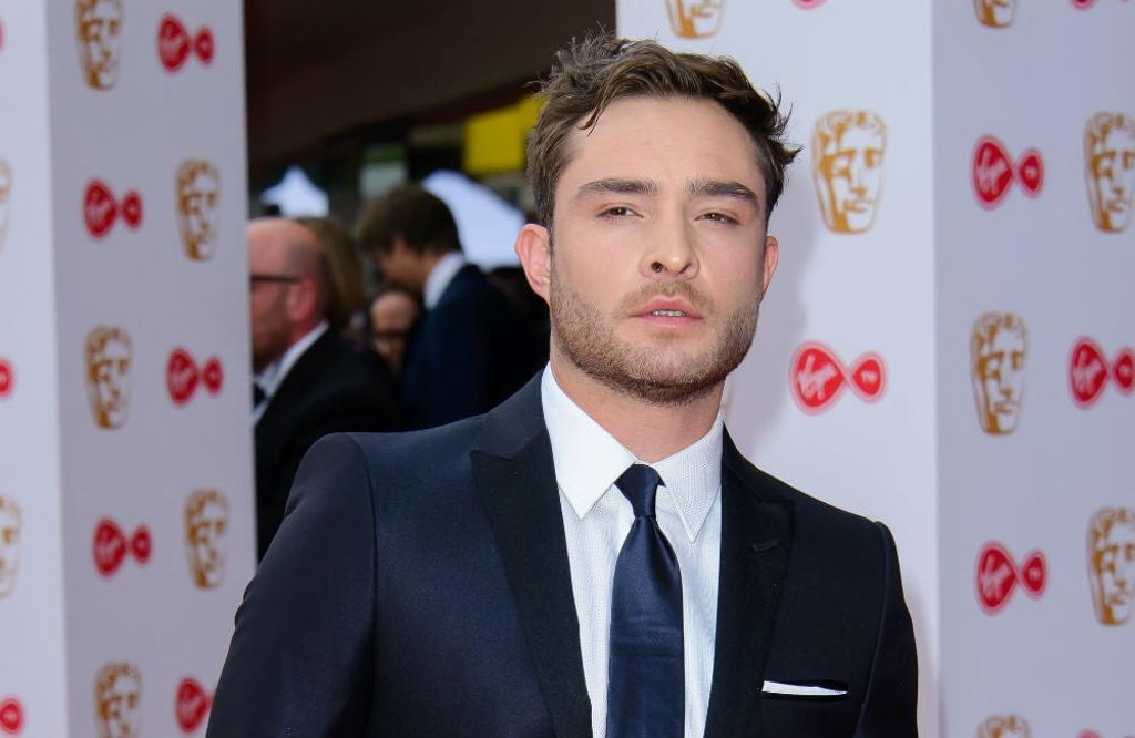 Ed Westwick borra sus mensajes