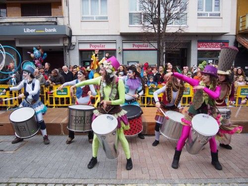 DESFILE DE CARNAVAL EN POLA DE SIERO