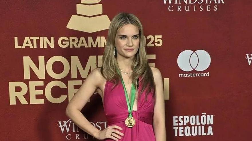 La compostelana Isabel Dobarro hace historia al ser la primera gallega que gana un Latin Grammy: "Quero adicarllo a miña cidade e a Galicia"
