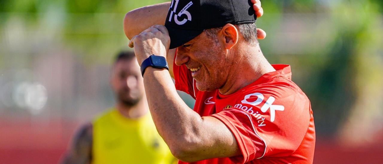 Luis García, durante un entrenamiento en Son Bibiloni.