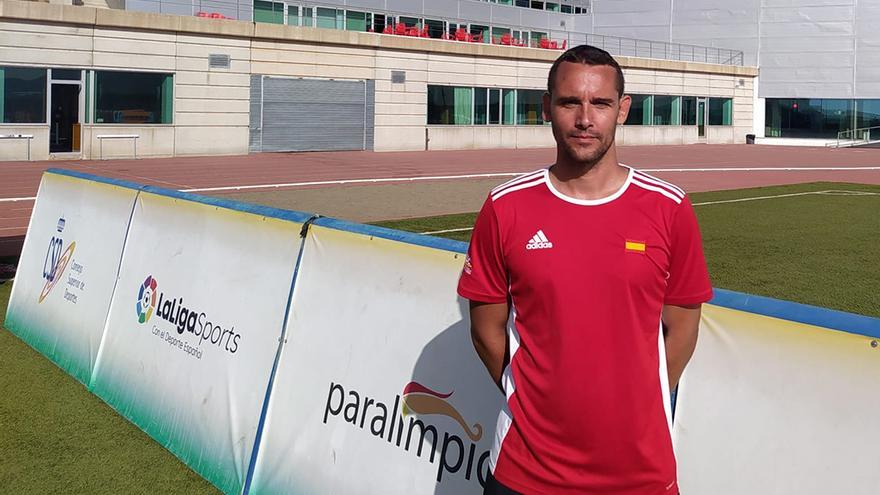 El técnico cordobés Jorge Prieto Baena, durante una concentración de la selección española de fútbol 5 para invidentes.