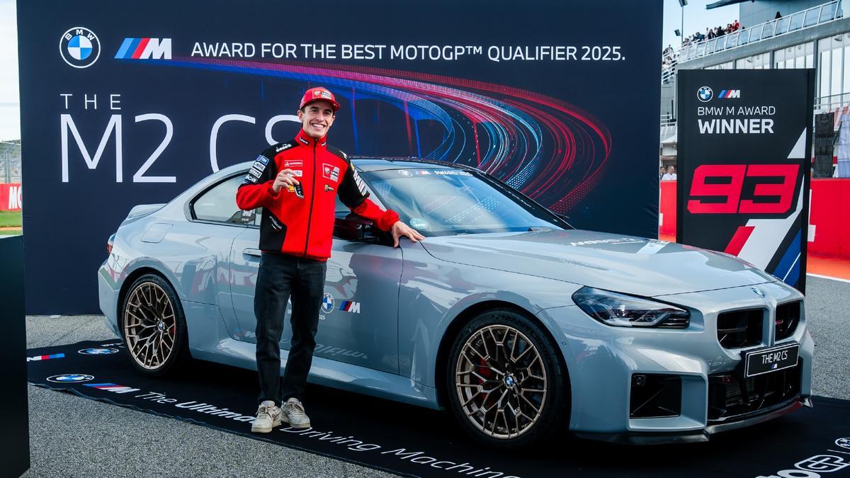 Marc Márquez con su nuevo BMW M2 CS