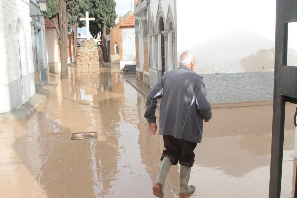 La UME monta su base en Los Alcázares para ayudar