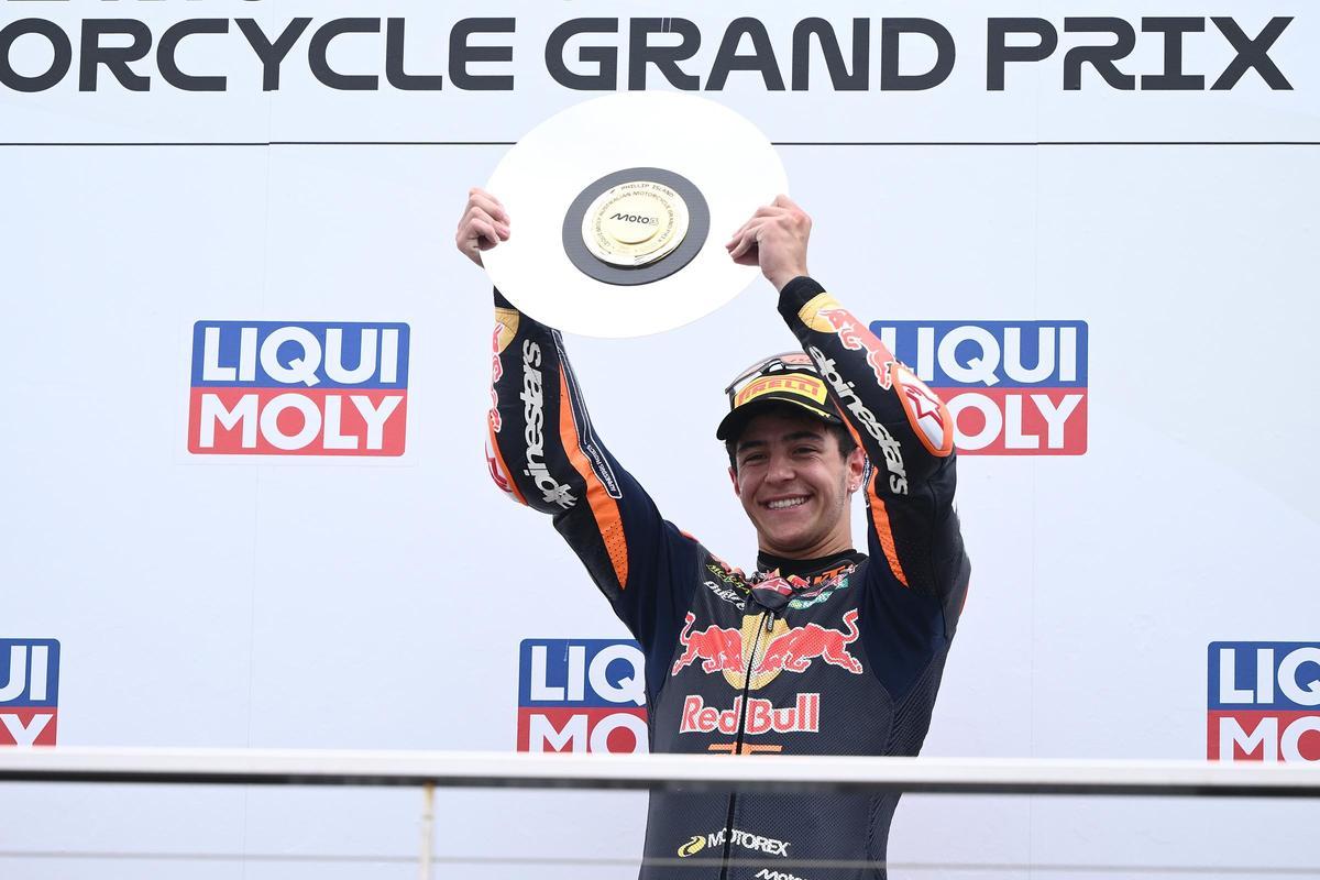 El campeón del mundo José Antonio Rueda impone su ley y suma diez victorias en 2025