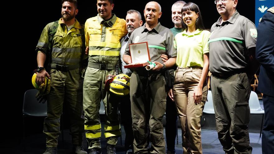 Caja Rural reconoce la labor de los que lucharon para salvar a Zamora del fuego