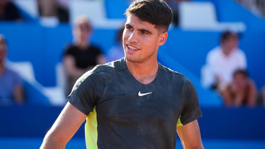 Alcaraz mantiene el liderato ATP, y Tsitsipas adelanta a Rudd por el cuarto puesto