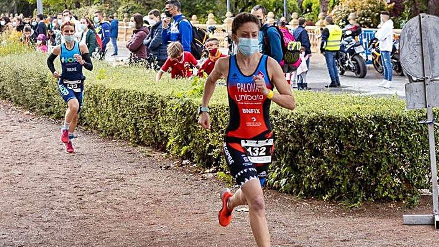 Paloma Sala y Alejandro Alarcón, campeones regionales de duatlón | ENRIQUE SOLER