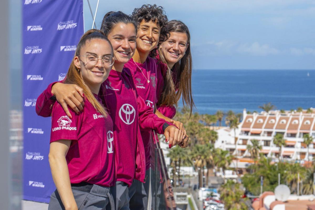 Clau Blanco, Violeta Quiles, Elba Vergés y Carlota Suárez, ayer en el Hotel Bitácora de la cadena Spring. |