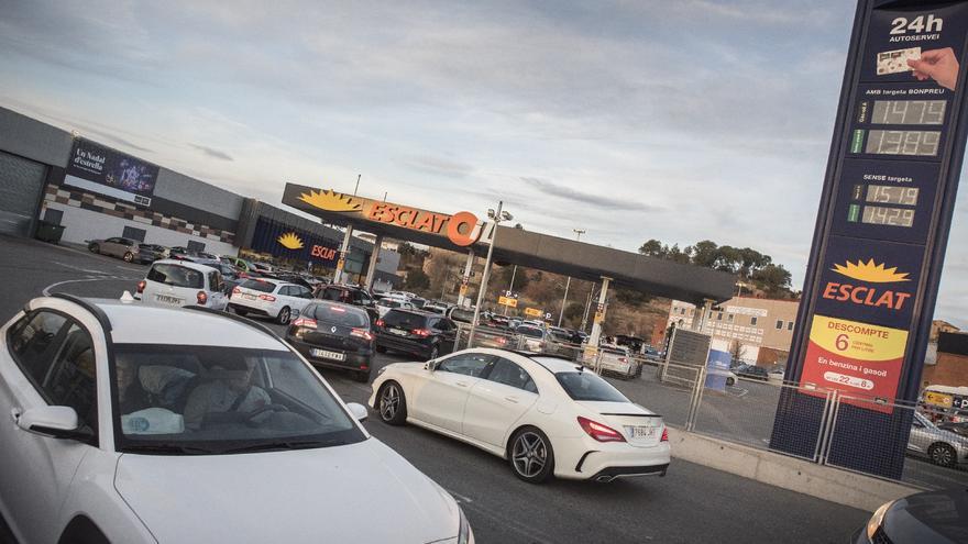 L&#039;eliminació del descompte als carburants treu un mal de cap a les benzineres