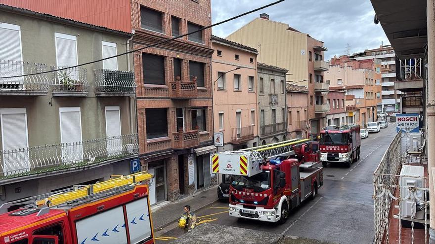 Una petita fuita de gas talla la carretera de Santpedor de Manresa