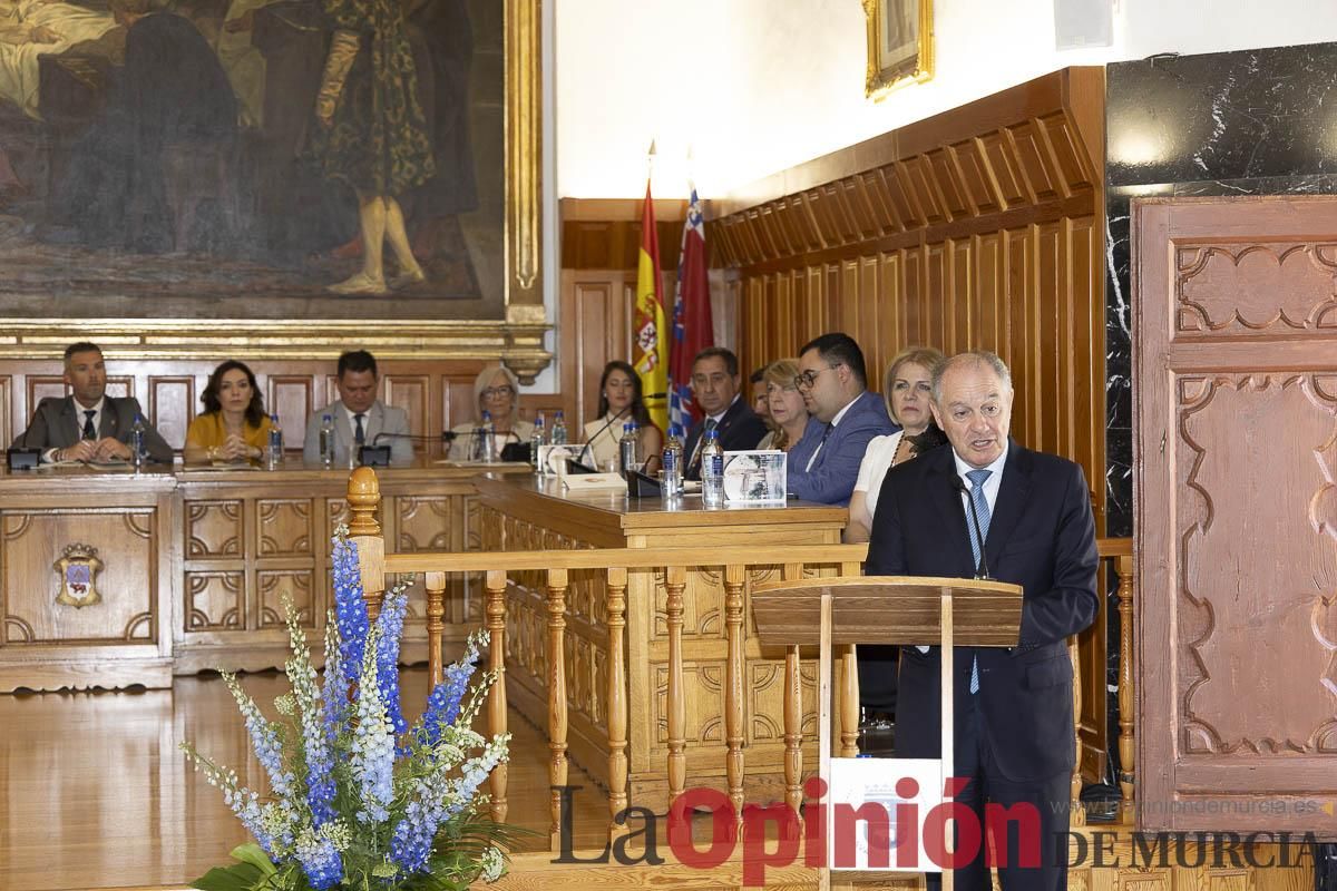 Así se ha vivido el emocionante acto del nombramiento de 'Hijo Predilecto' de Caravaca al doctor Juan Manuel Laborda