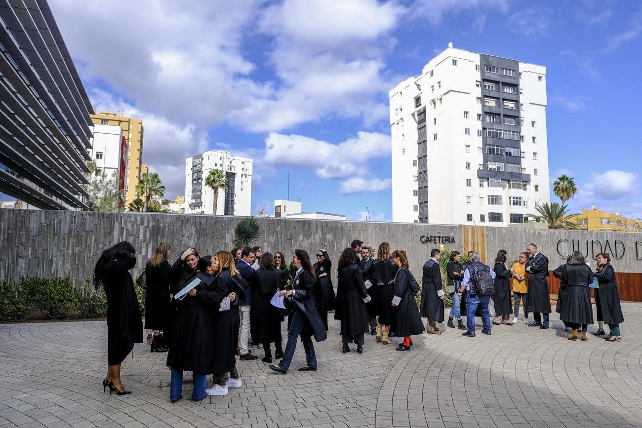 Concentración de letrados de la Administración de Justicia en Las Palmas de Gran Canaria