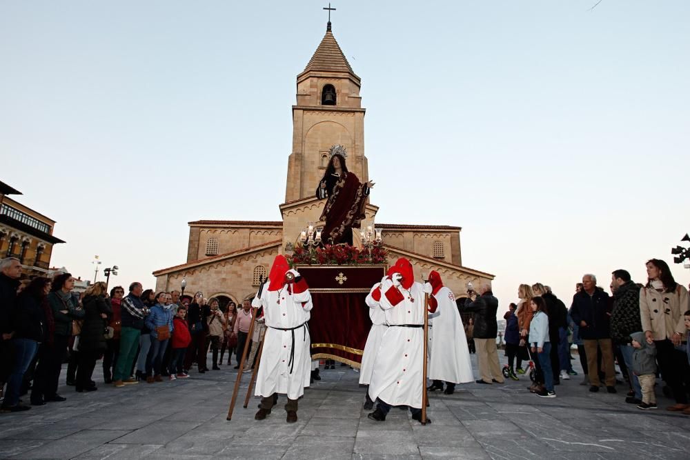 Procesión del Encuentro en Gijón