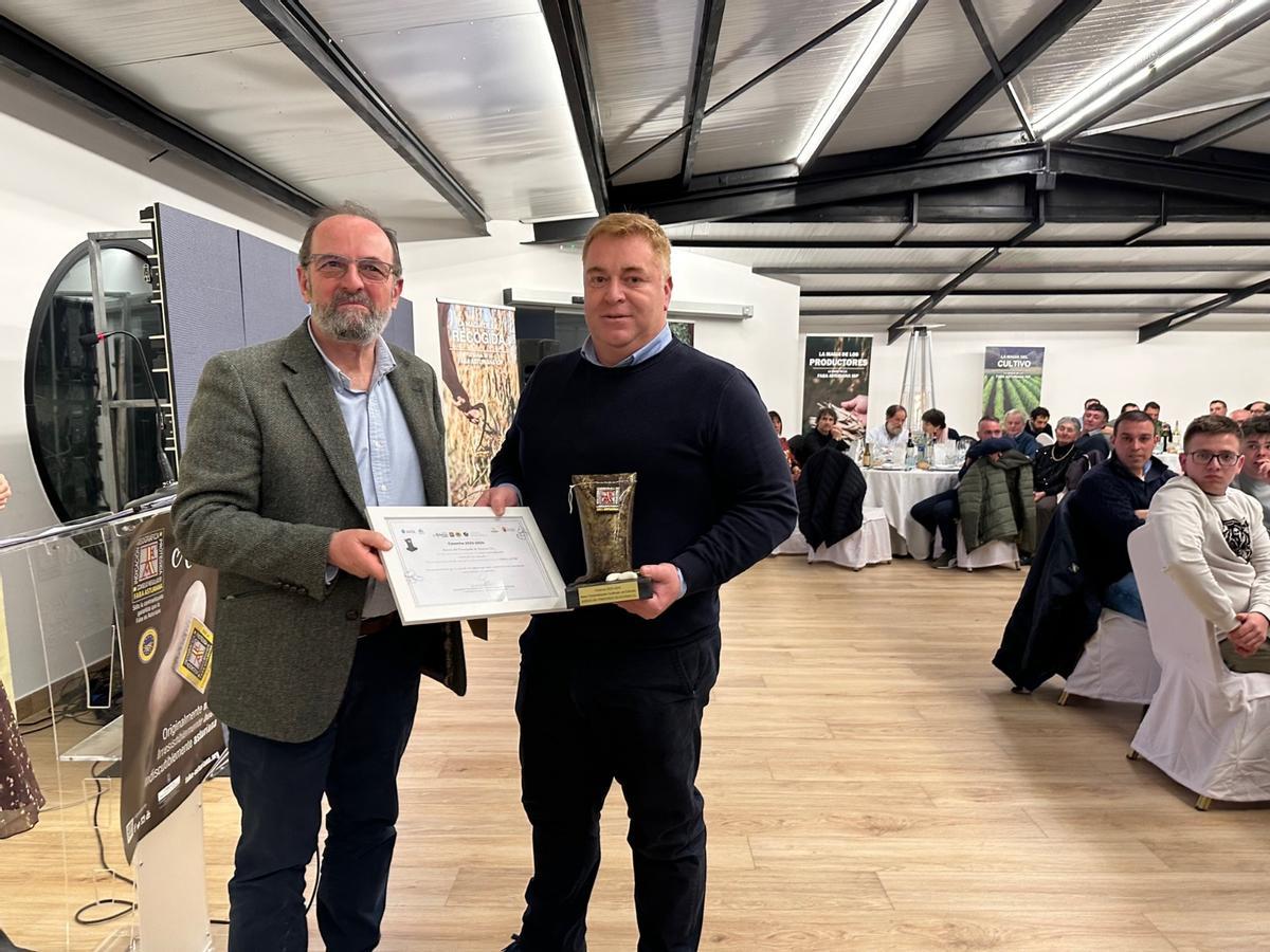 En imágenes: la gala de entrega de premios de la faba asturiana y la verdina, con sede en Luarca, derrocha ilusión