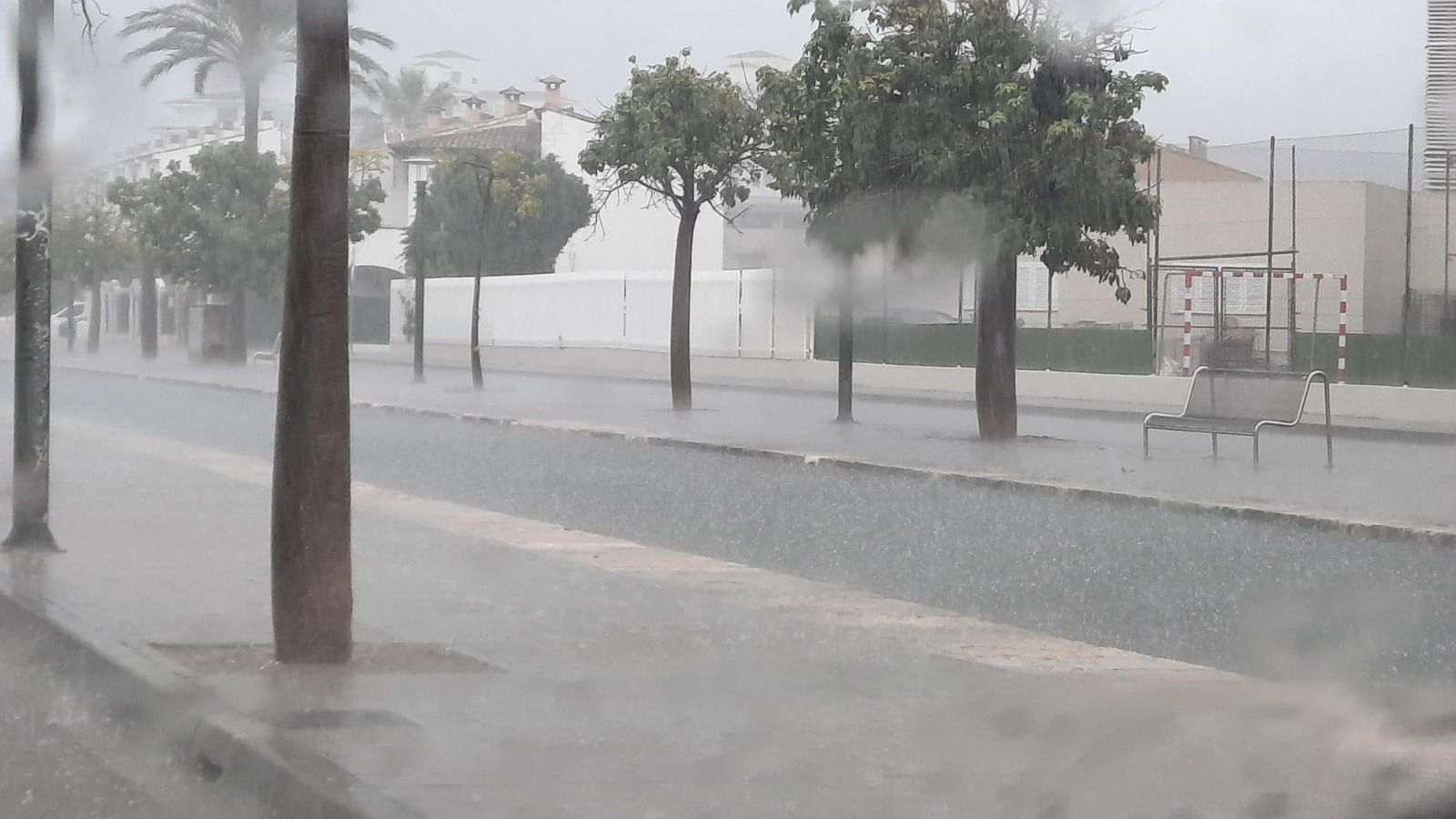 Las fuertes lluvias dejan ya 36 incidentes en el norte de Mallorca