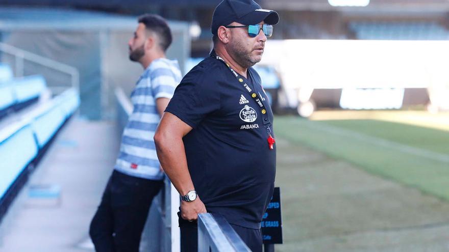 Antonio Mohamed en un entrenamiento del Celta // C. Graña