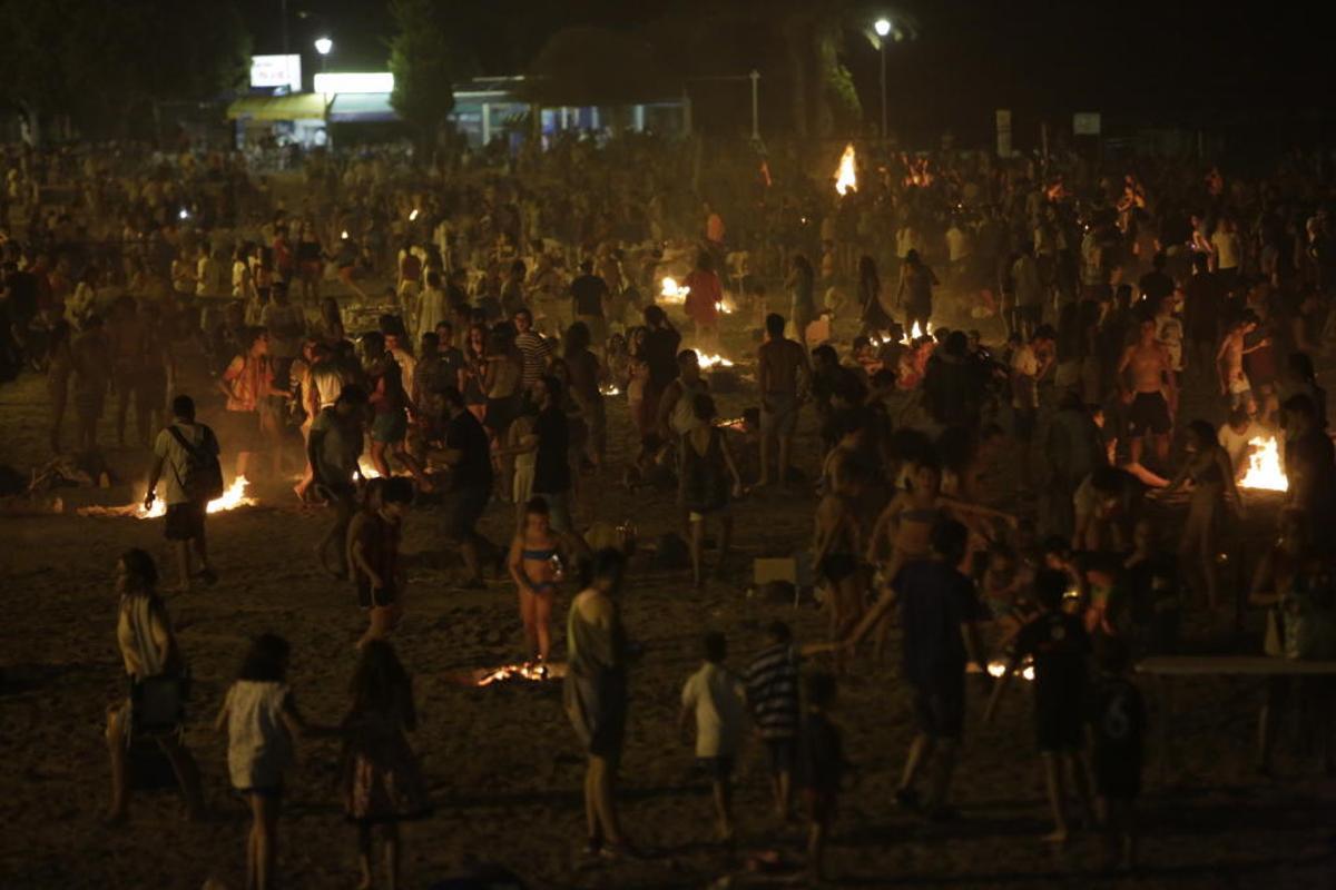 Turismo alerta a los ayuntamientos del riesgo de contagios masivos en la noche de San Juan
