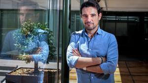 Manu Reyes (PP) estudia crear una Oficina Antiocupació a Castelldefels