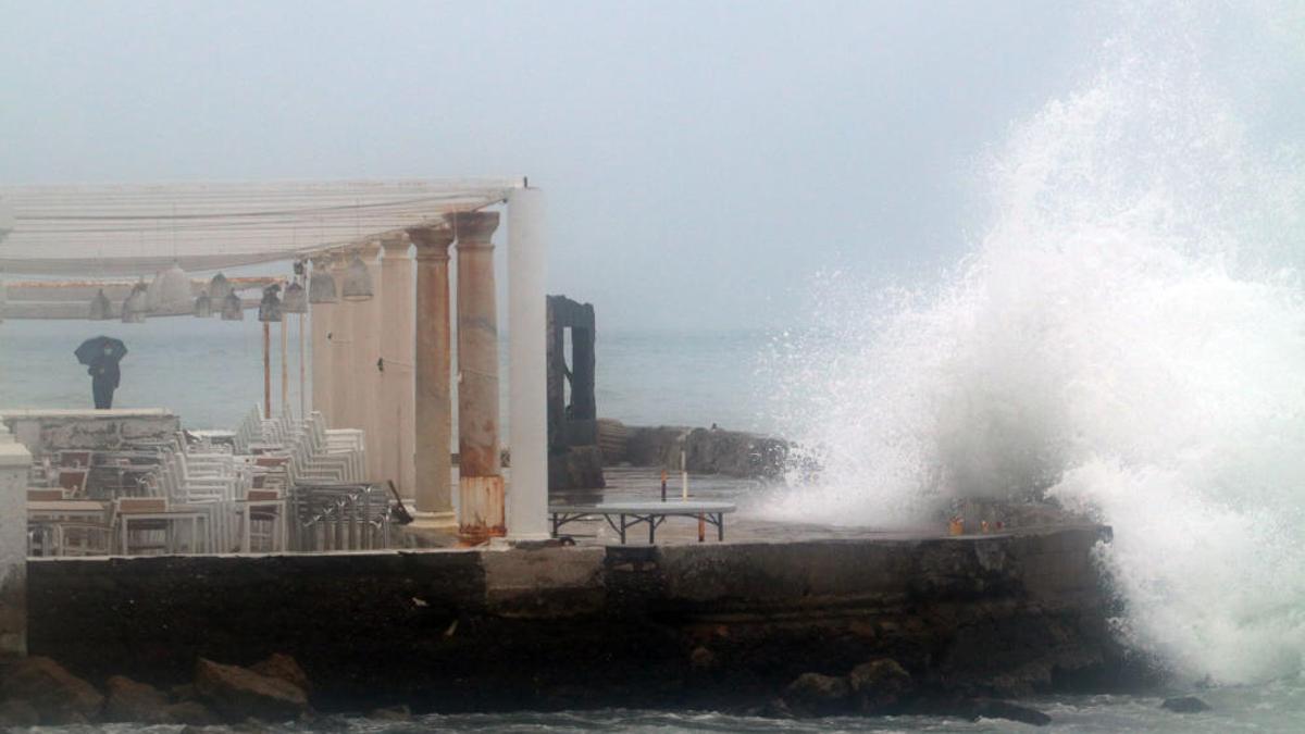 La borrasca Filomena azotó por tierra y mar a la provincia.